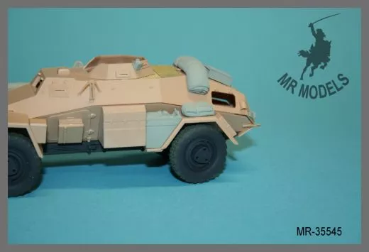 MR-35545 Gepäck und Ausrüstungsteile Sd.Kfz.221 (HOBBY BOSS)