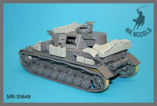 MR-35649 Gepäckset #2 Panzer IV Ausf. F1 D.A.K. (TAMIYA)