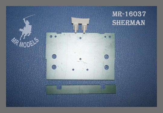MR-16037 Polystyrolrückwand für M4 Sherman ( Frästeil )
