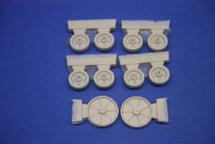 MR-35285  Roadwheels & idlers M3 / M3A1 Stuart USMC