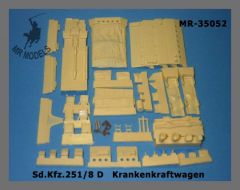 MR-35052  Sd.Kfz.251/8 D Krankenkraftwagen [TAMYIA]